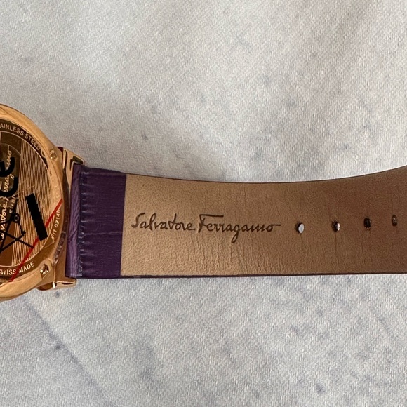 NIB SALVATORE FERRAGAMO PURPLE LEATHER 8 VS G DIAMOND MOTHER OF PEARL WATCH 32MM - Picture 11 of 16